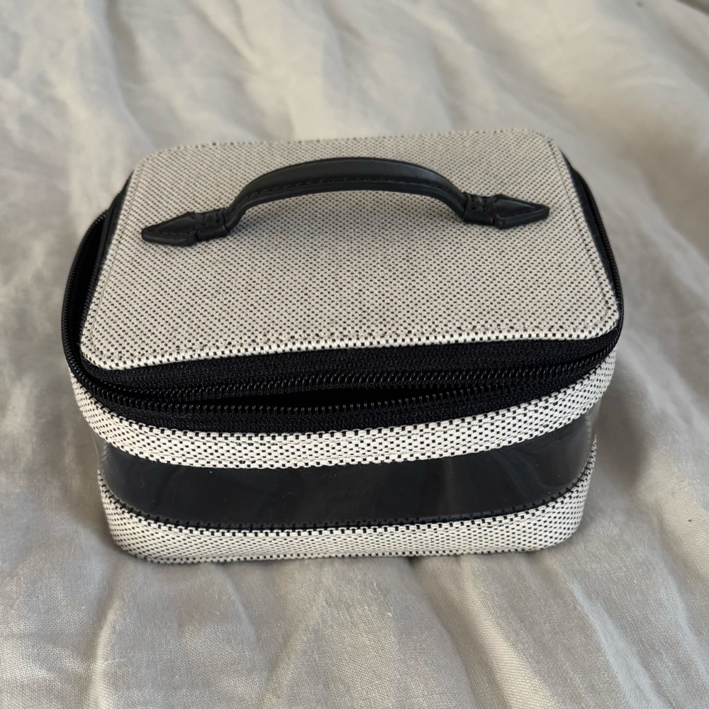 Paravel Mini See-All Vanity Case